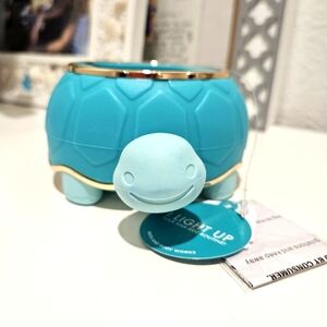 Bath&Body Works Turtle hand soap holder